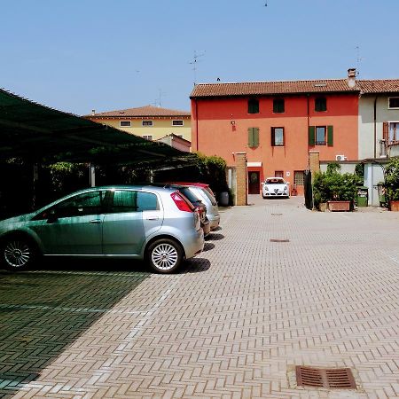 Bed and Breakfast Residenza Il Giglio Mozzecane Exterior foto
